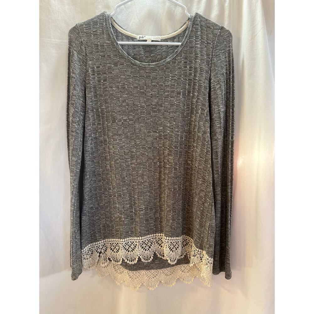 Jolt Gray Textured Knit Top with Lace Hem – Size Small